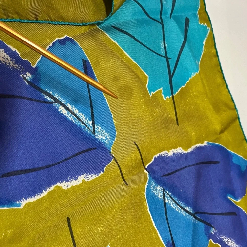 Vintage Vera Neumann Floral Oblong Scarf hand rolled